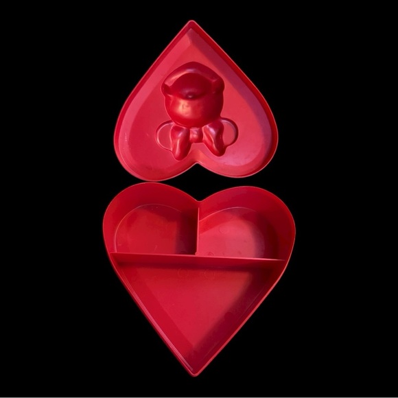 Vintage Disney Heart Shaped Minnie Mouse Box Made in USA - Picture 4 of 6